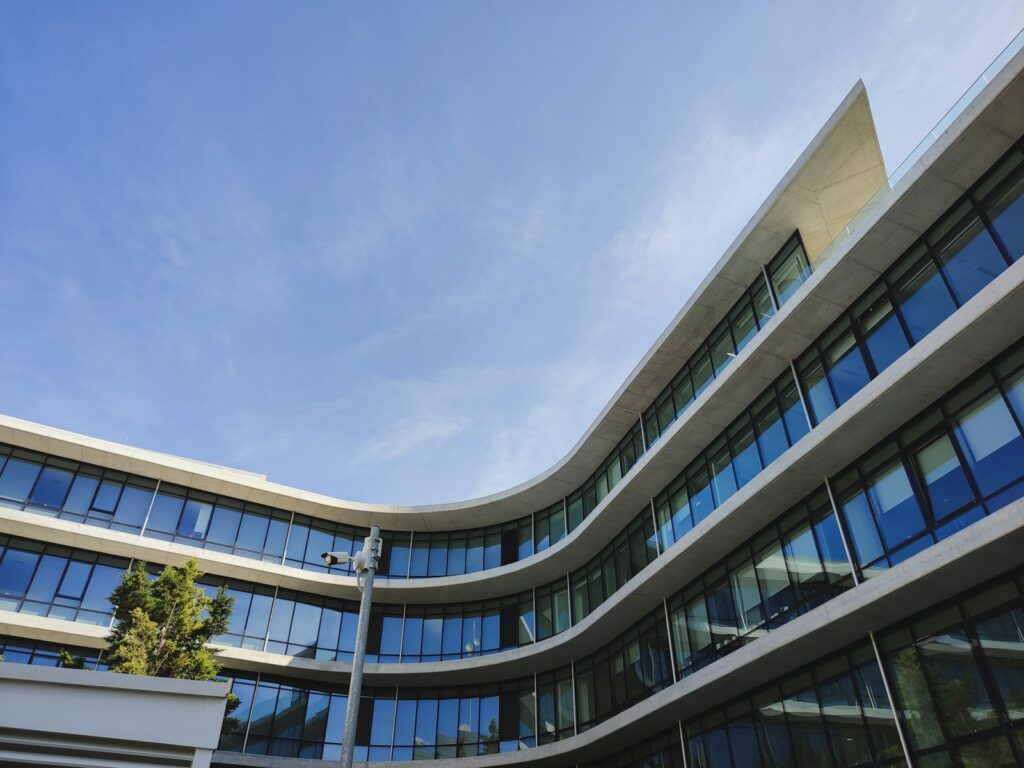 Edificio direzionale, rete idrica interna complessa