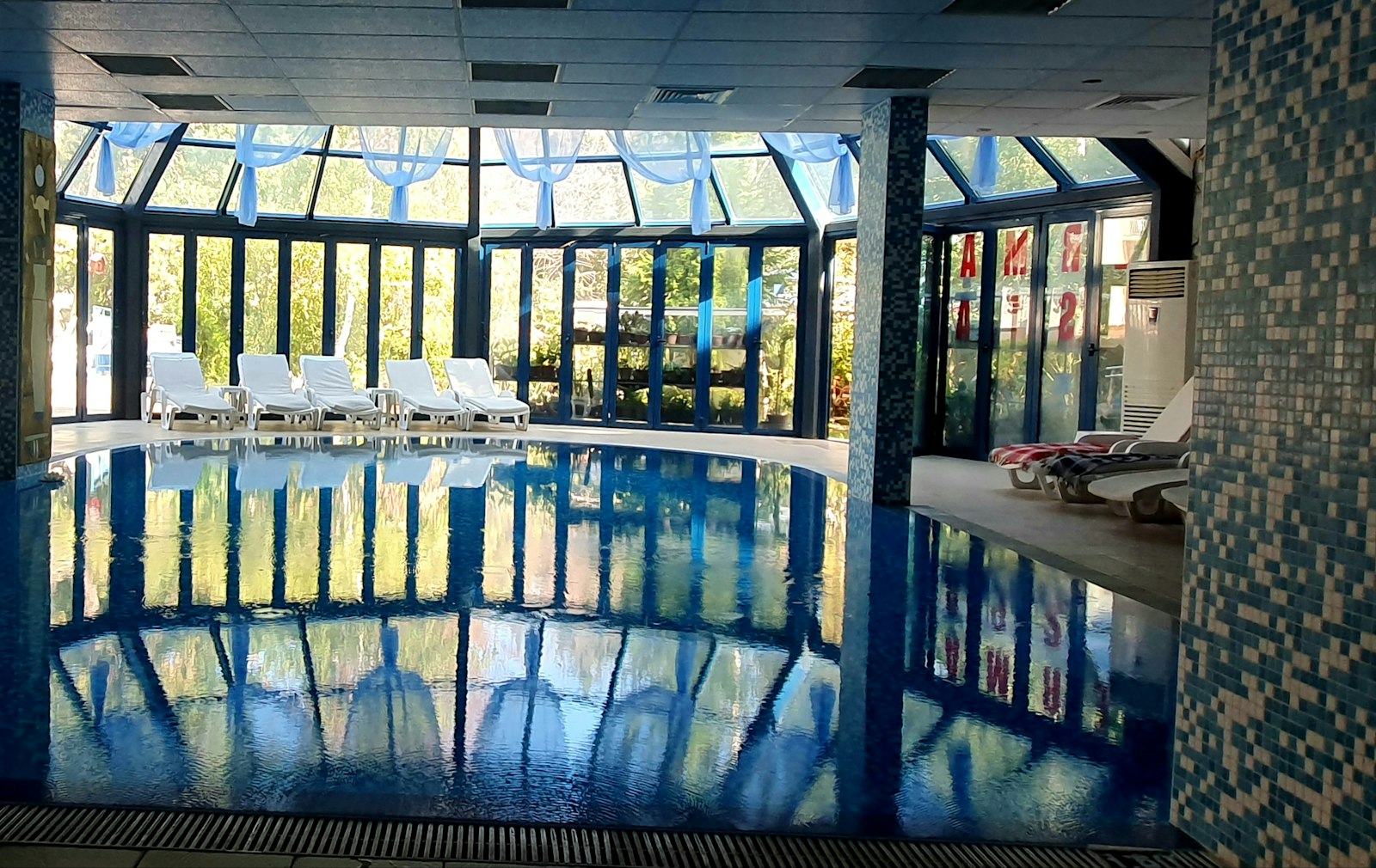 Piscina e area spa, impianto a rischio aerosol